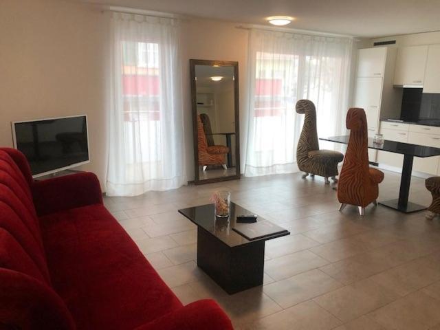 Hotel Hippel Krone Kerzers ภายนอก รูปภาพ